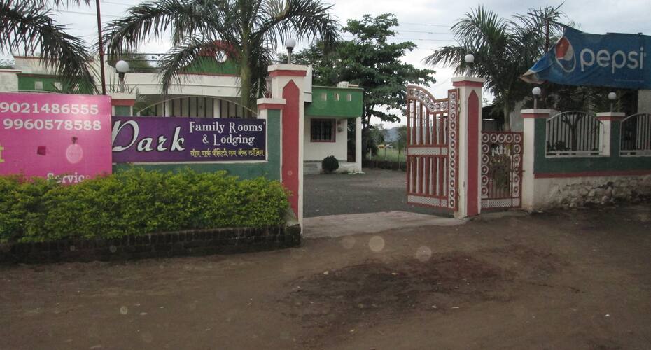 Green Park Lodging and Family Rooms, Aurangabad 3